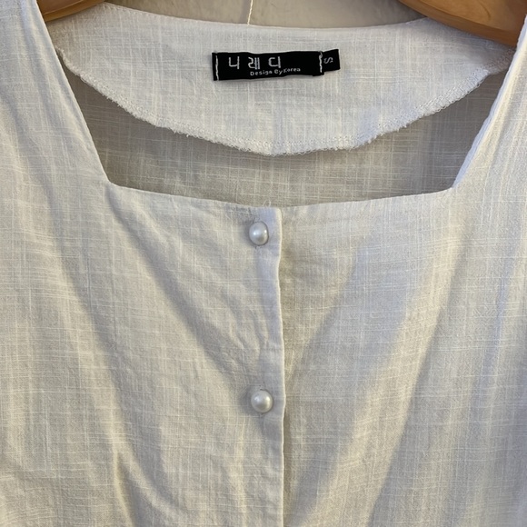 Puff sleeve square neck blouse - Picture 2 of 4